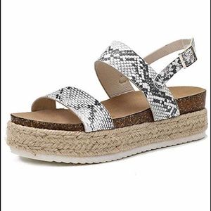 B&W Espadrille Platform Sandals *NEW